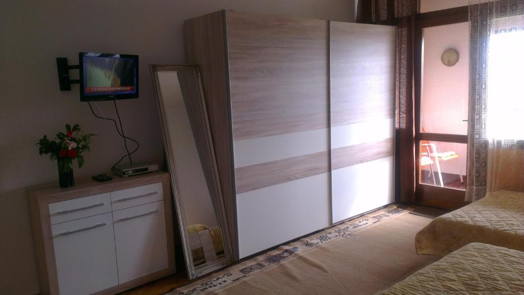 Rooms Krnic Šibenik Exteriör bild
